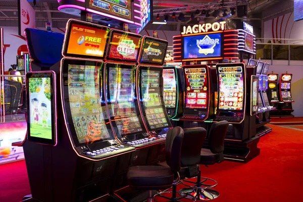 slot lucky99 featured game showcase